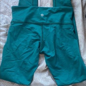 2/$60 LULULEMON LEGGINGS SZ 4